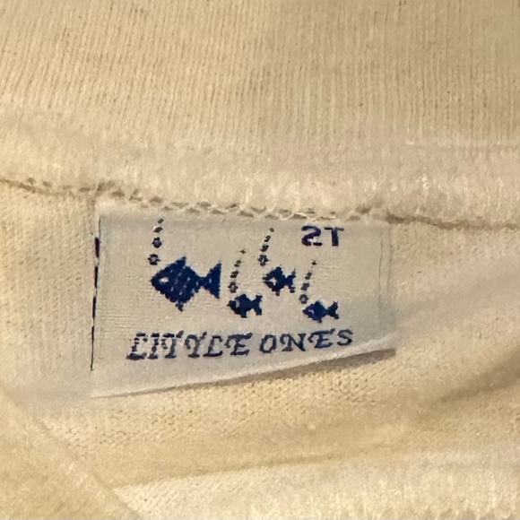 Little Ones White Tee w/ Embroidered Car Graphic - Size 2T - New w/ Tags - Picture 4 of 5